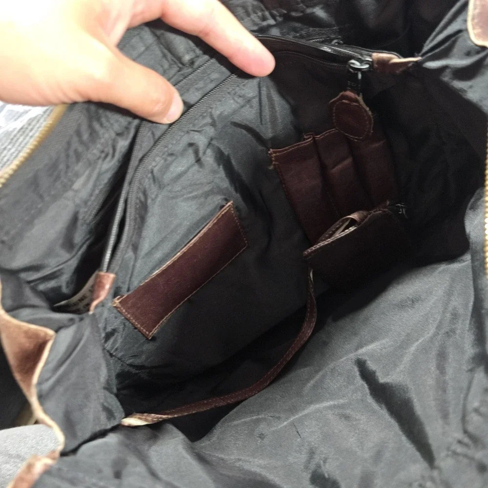 VTG Frye Tote Bag Womens Medium Brown Distressed Leather Zip Closure Coin‎ Purse